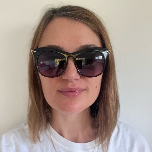 Elisabeth and James Fairfax Sunglasses - Picture 6 of 9